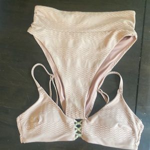 Aerie bikini top. Bottom NWT size S. Top new no tags. Scoop size small